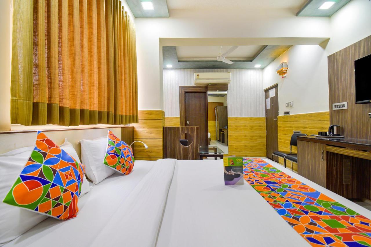 Fabhotel Kohinoor Plaza Ahmedabad Exterior photo