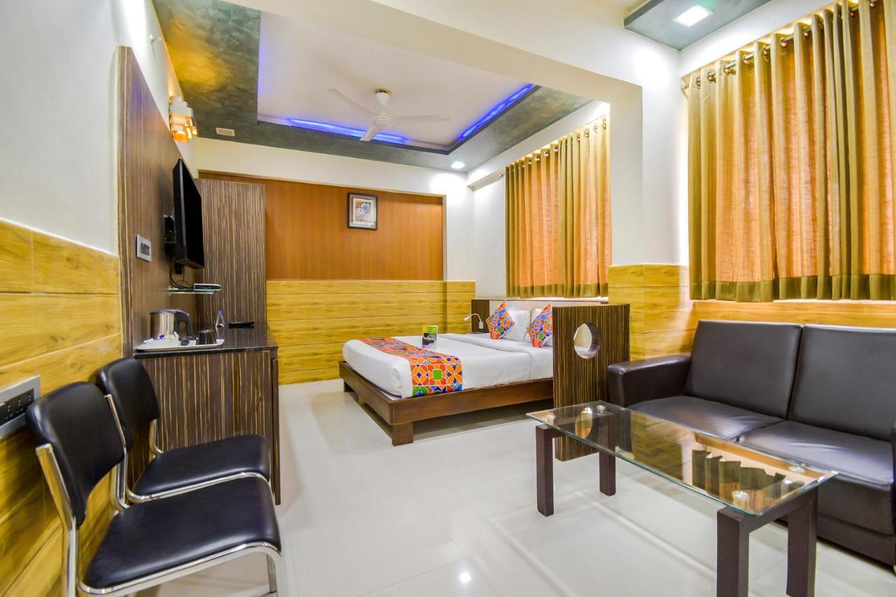 Fabhotel Kohinoor Plaza Ahmedabad Exterior photo
