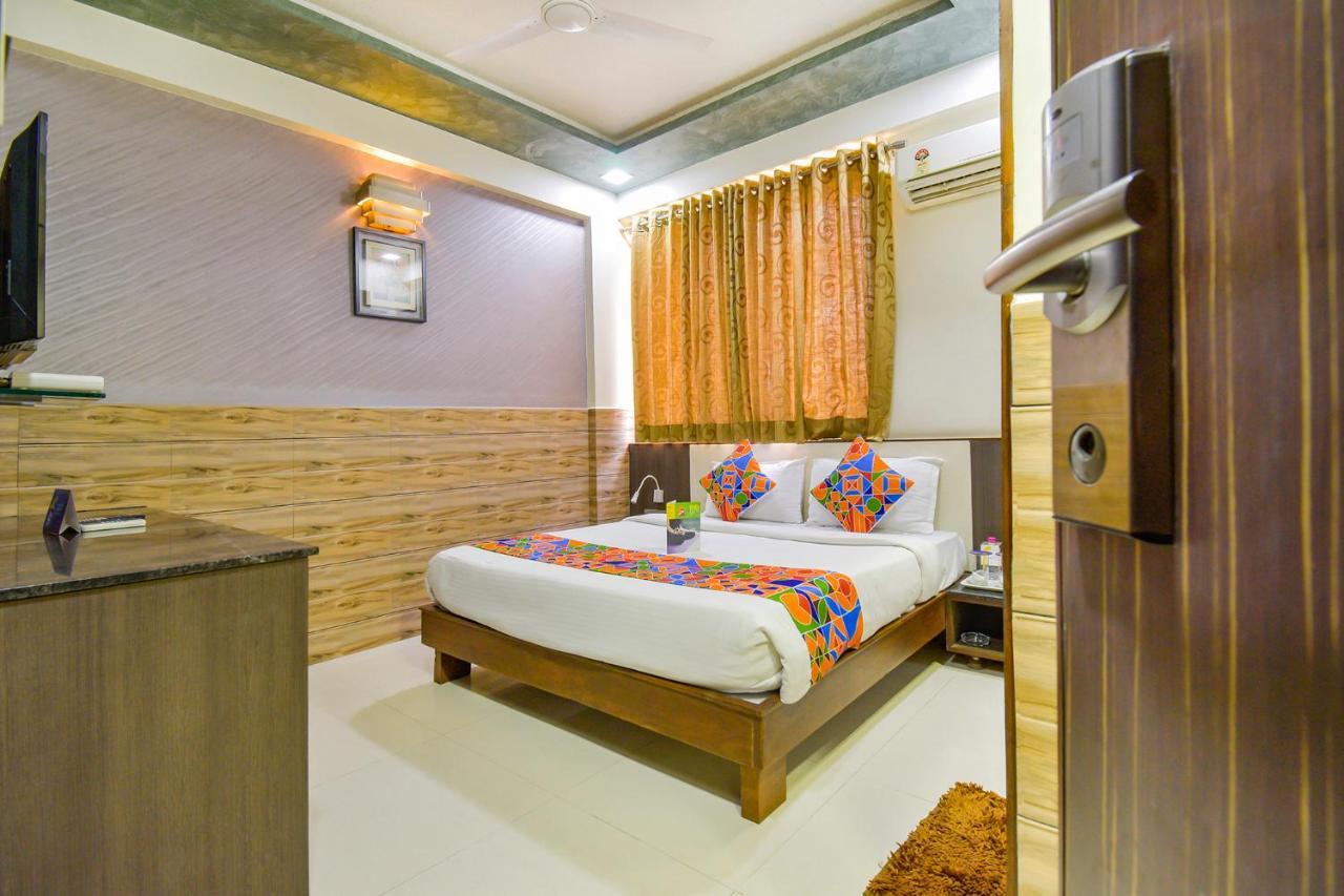 Fabhotel Kohinoor Plaza Ahmedabad Exterior photo
