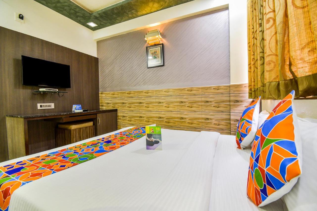 Fabhotel Kohinoor Plaza Ahmedabad Exterior photo